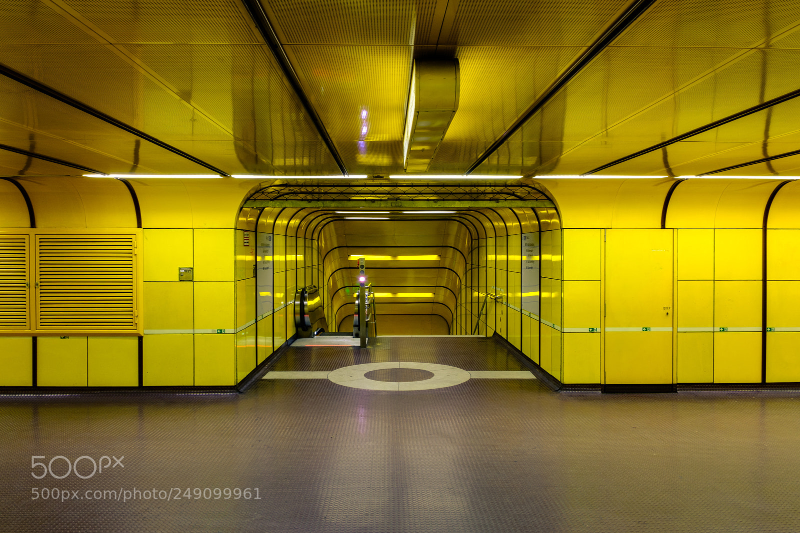 Fujifilm X100F sample photo. Yellow subway photography