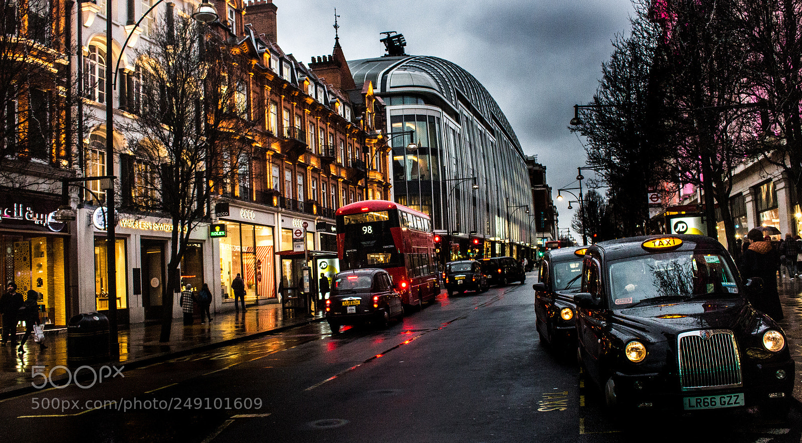 Canon EOS 700D (EOS Rebel T5i / EOS Kiss X7i) sample photo. Oxford street photography