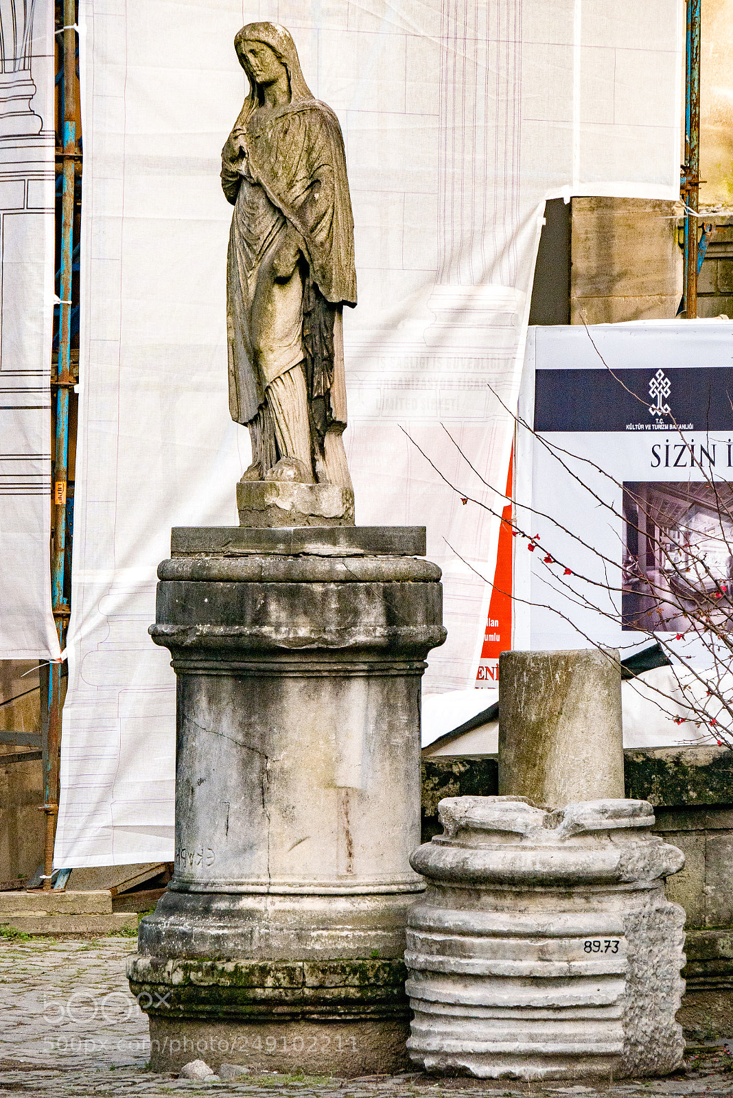 Panasonic Lumix DMC-G85 (Lumix DMC-G80) sample photo. Maria statue and byzantine photography