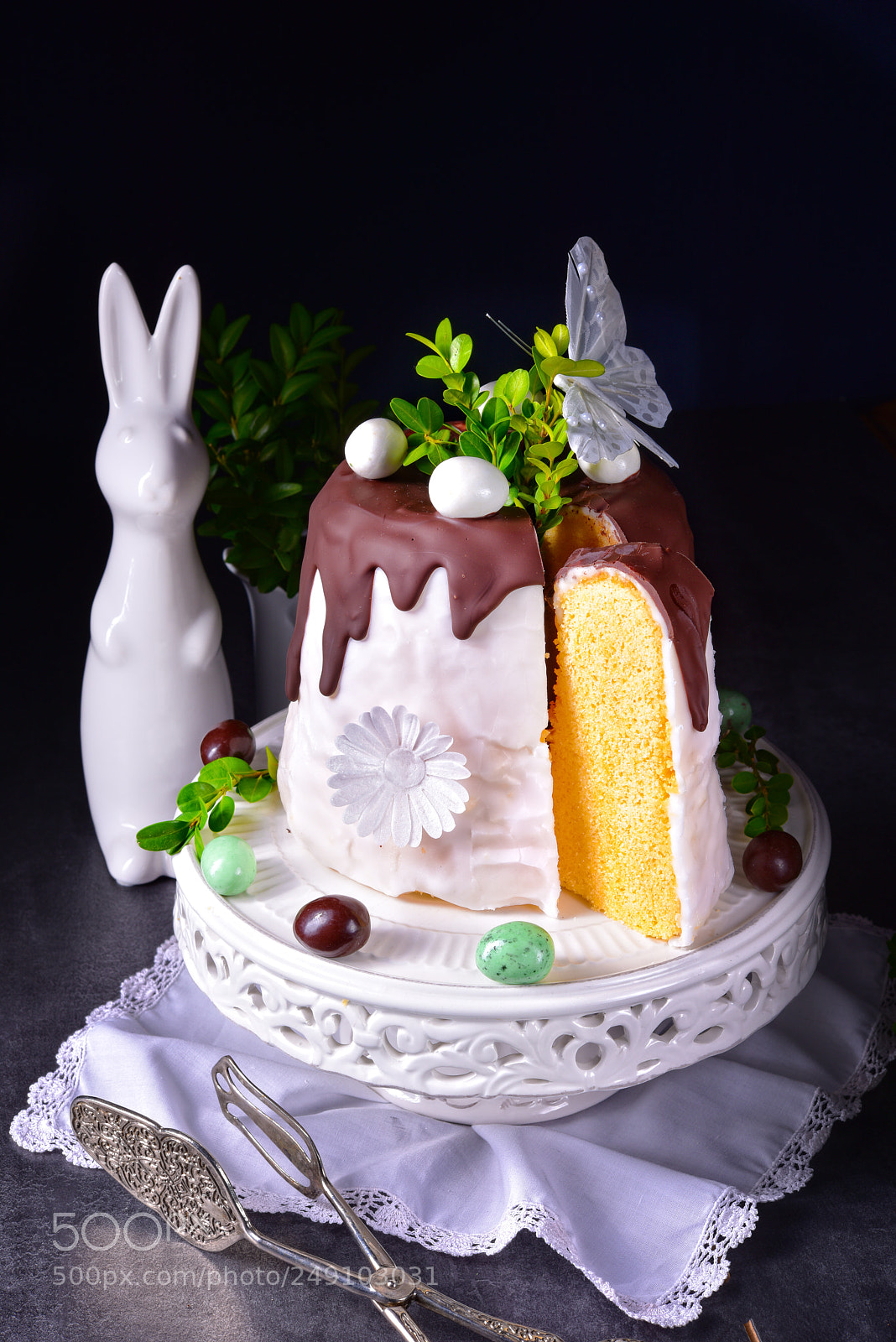 Nikon D810 sample photo. Tasty easter cake photography