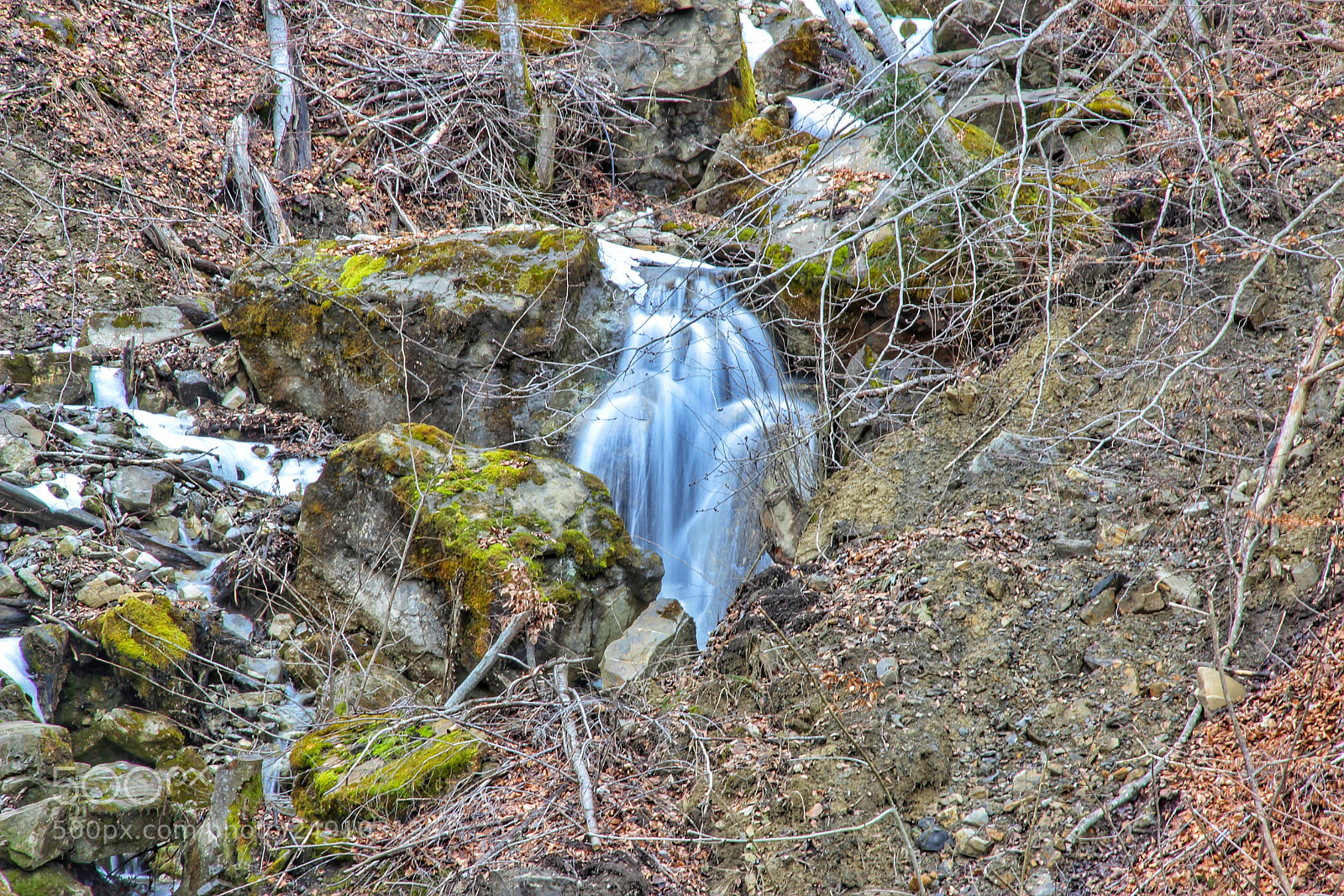 Canon EOS 600D (Rebel EOS T3i / EOS Kiss X5) sample photo. Snow remains and iced photography