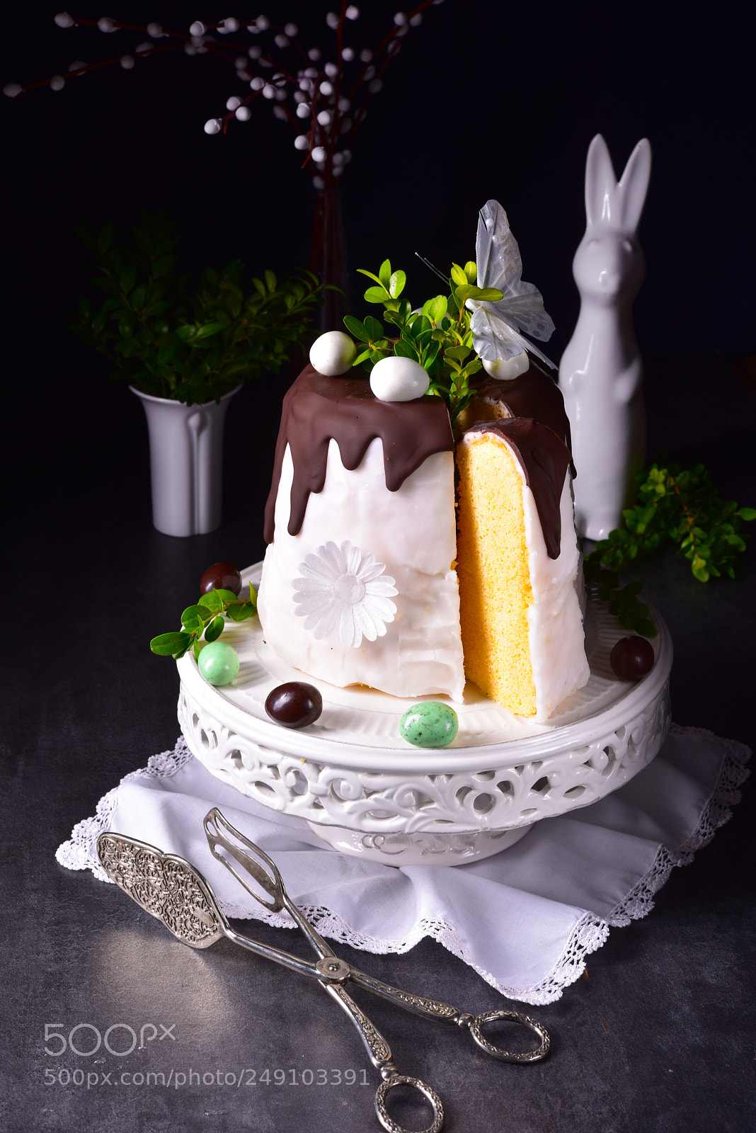Nikon D810 sample photo. Tasty easter cake photography