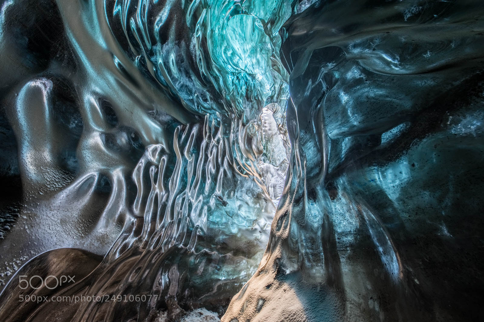 Canon EOS-1D X Mark II sample photo. Ice cave photography