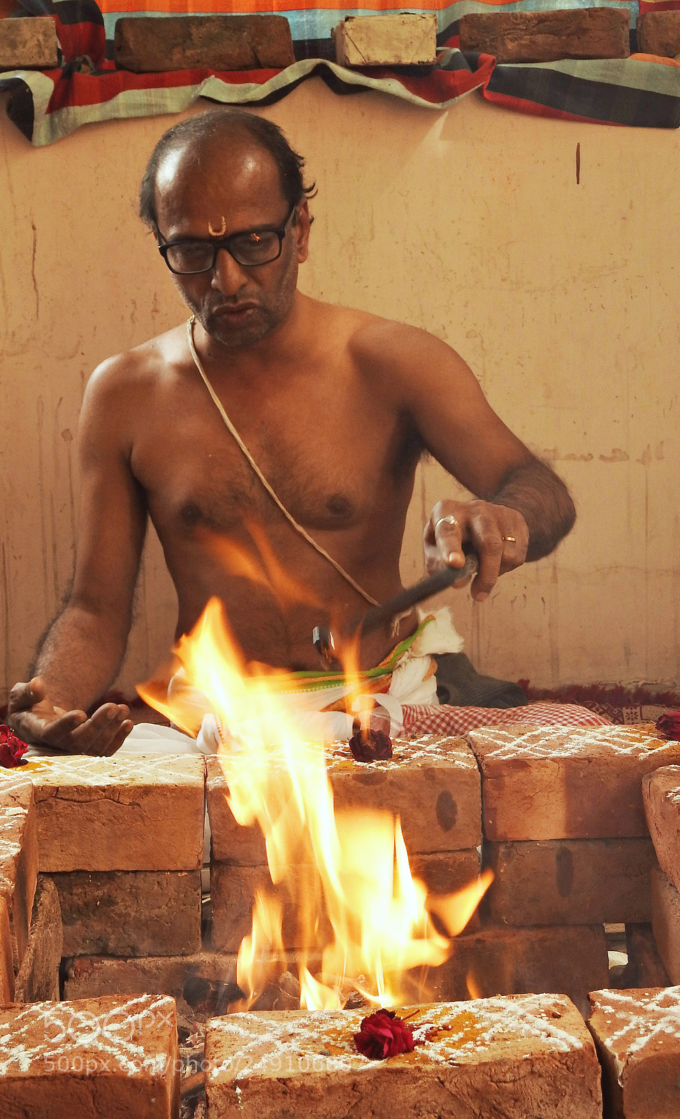 Nikon Coolpix P900 sample photo. The hindu priest photography