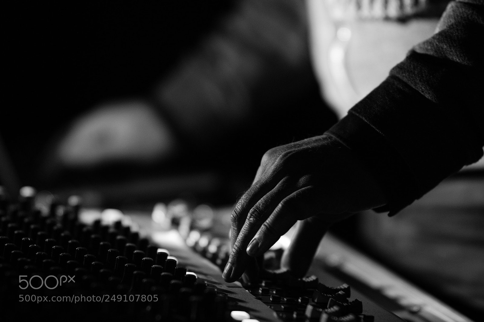Fujifilm X-T2 sample photo. Electric music photography