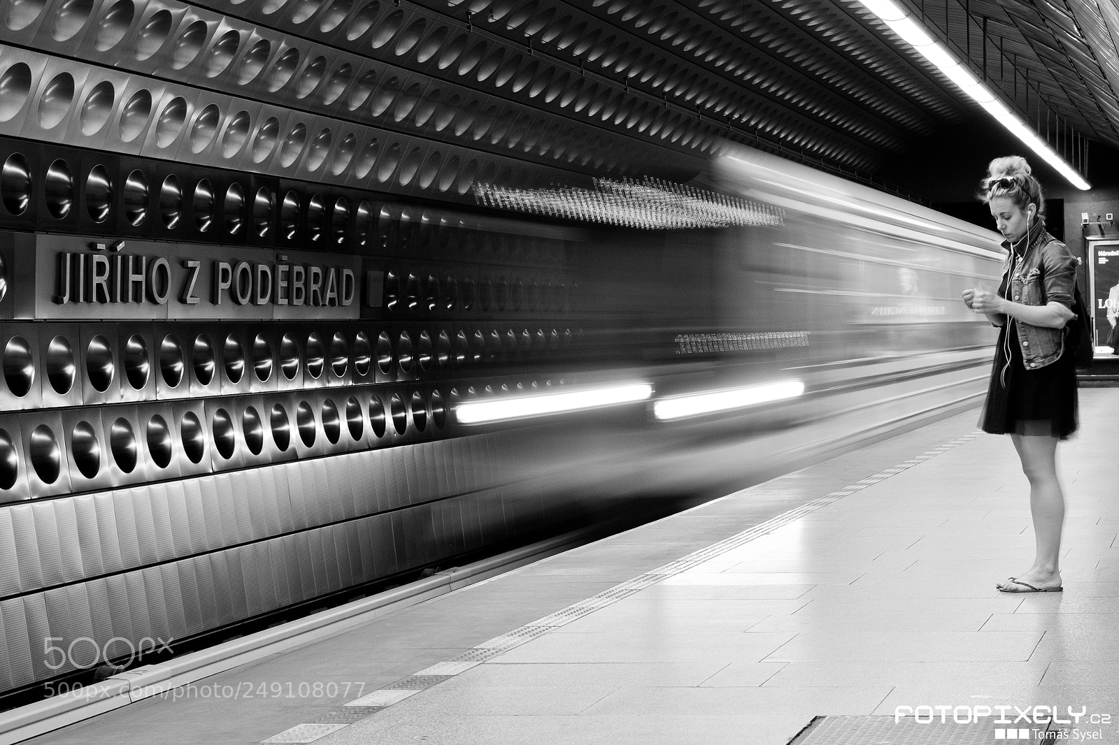 Nikon D600 sample photo. Ek n na metro photography
