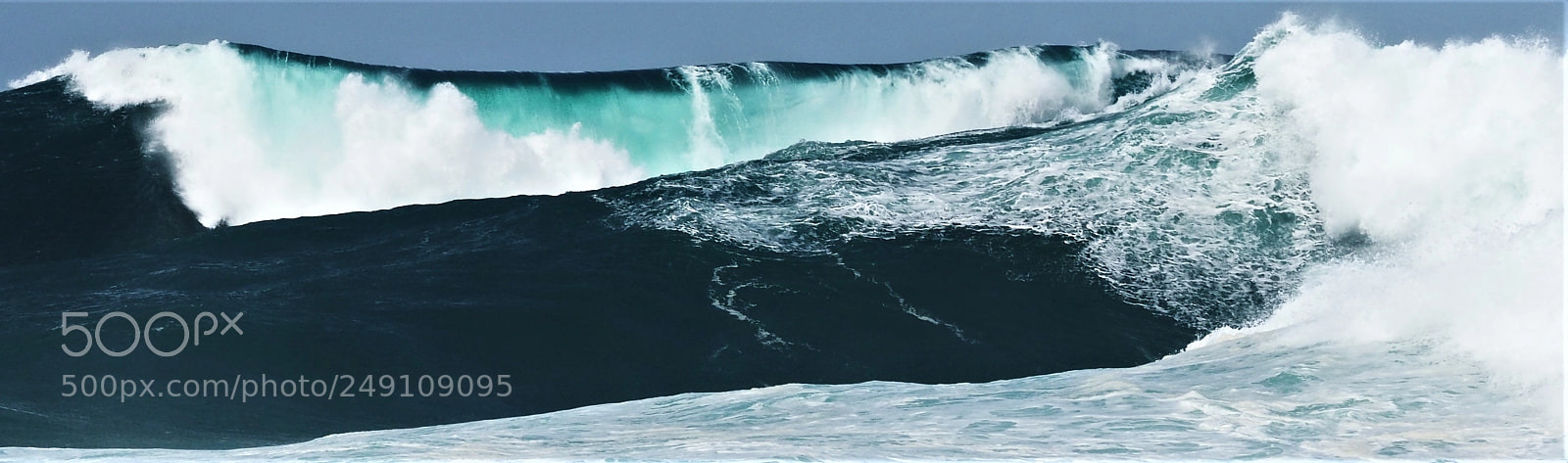 Olympus OM-D E-M1 Mark II sample photo. Colorful winter sea photography
