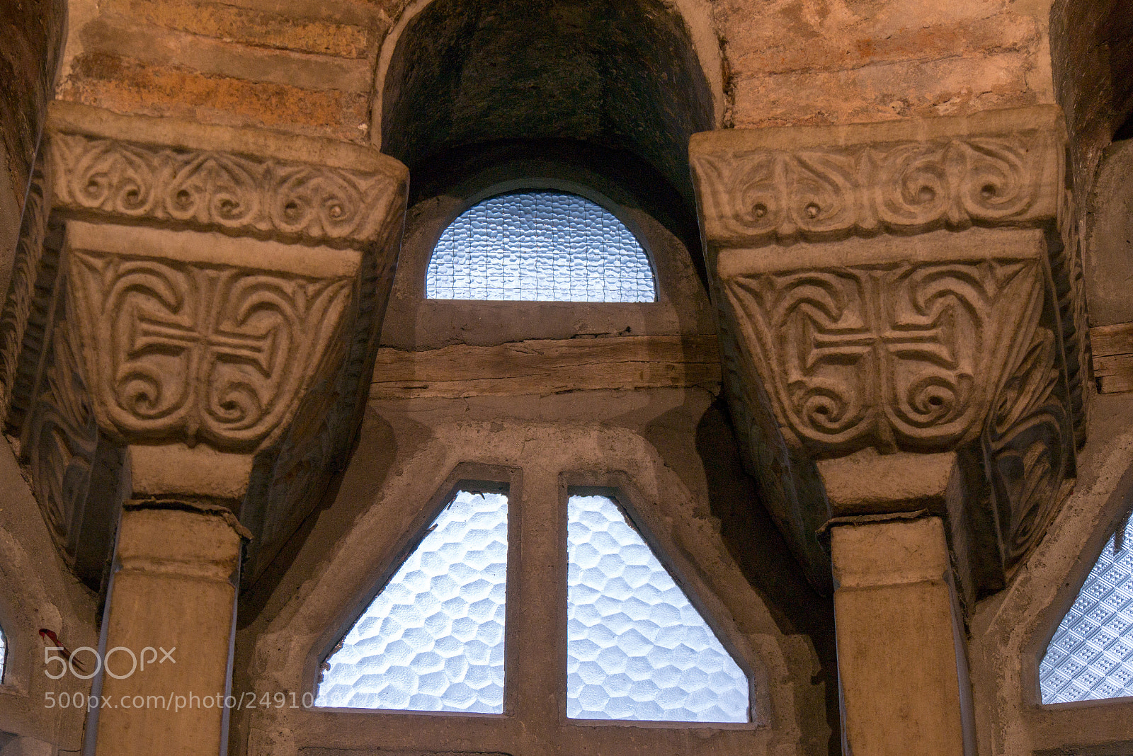 Panasonic Lumix DMC-G85 (Lumix DMC-G80) sample photo. Pammakaristos church photography