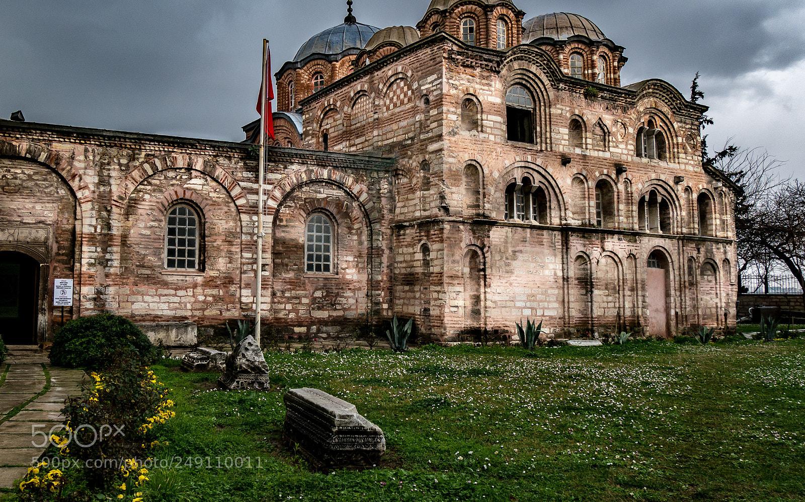 Panasonic Lumix DMC-G85 (Lumix DMC-G80) sample photo. Pammakaristos church photography