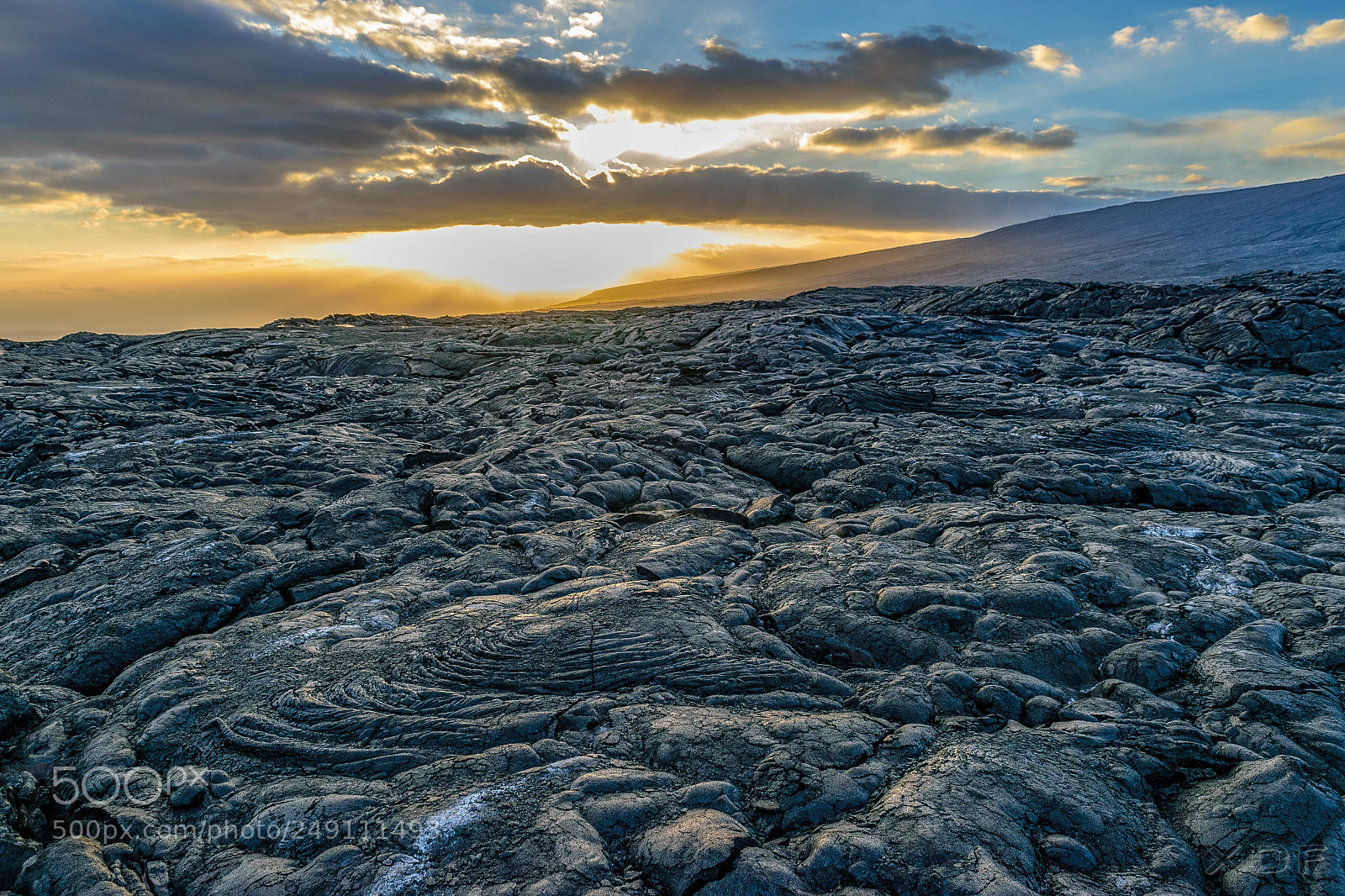 Nikon D5300 sample photo. Sunset at hawaii volcanoes photography
