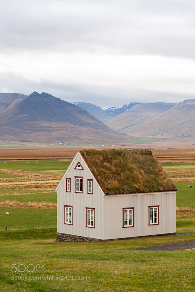 Canon EOS 450D (EOS Rebel XSi / EOS Kiss X2) sample photo. Islande 2017 - little house photography