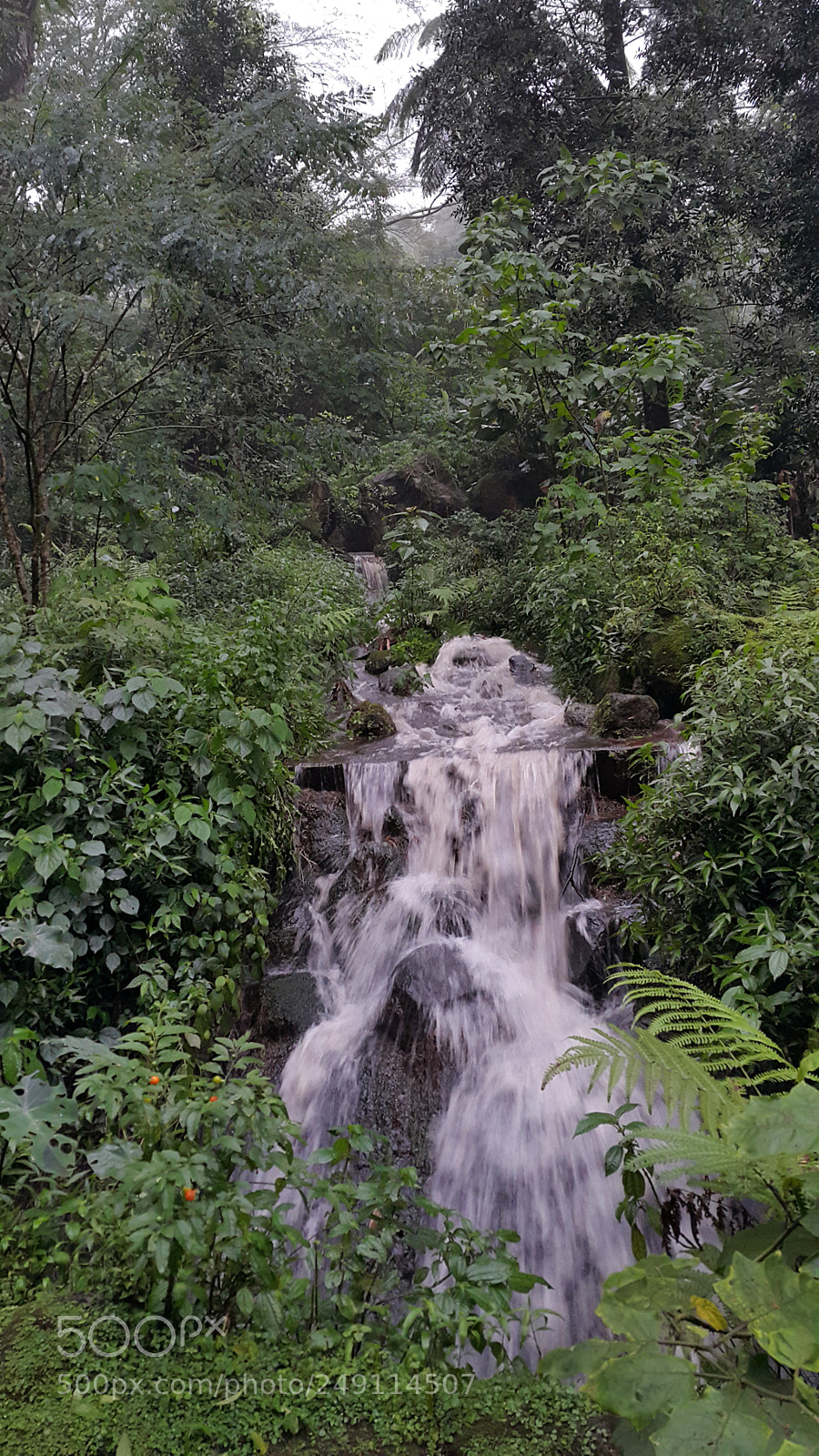 Samsung Galaxy Note4 sample photo. Small waterfalls photography