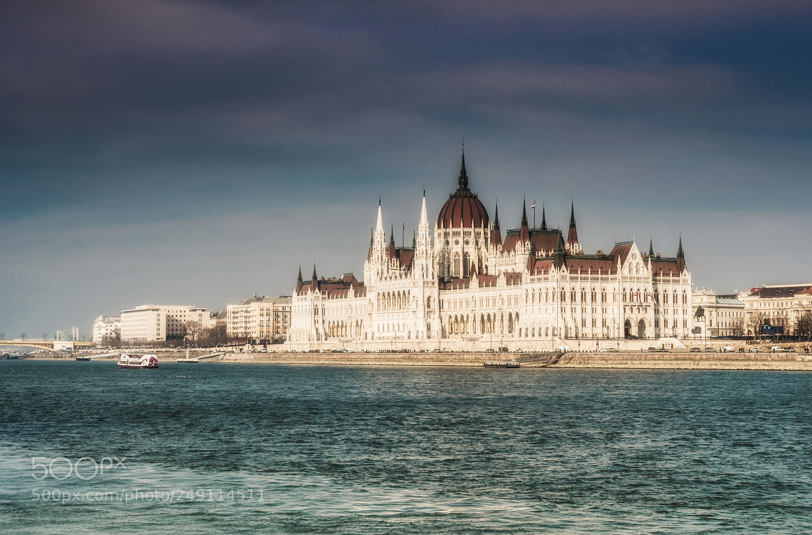 Nikon D500 sample photo. Hungarian parliament budapest photography