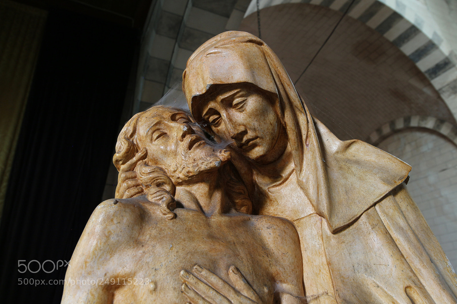 Canon EOS 700D (EOS Rebel T5i / EOS Kiss X7i) sample photo. Take me to church photography