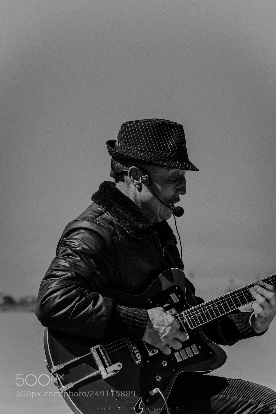 Nikon D5300 sample photo. The singer photography