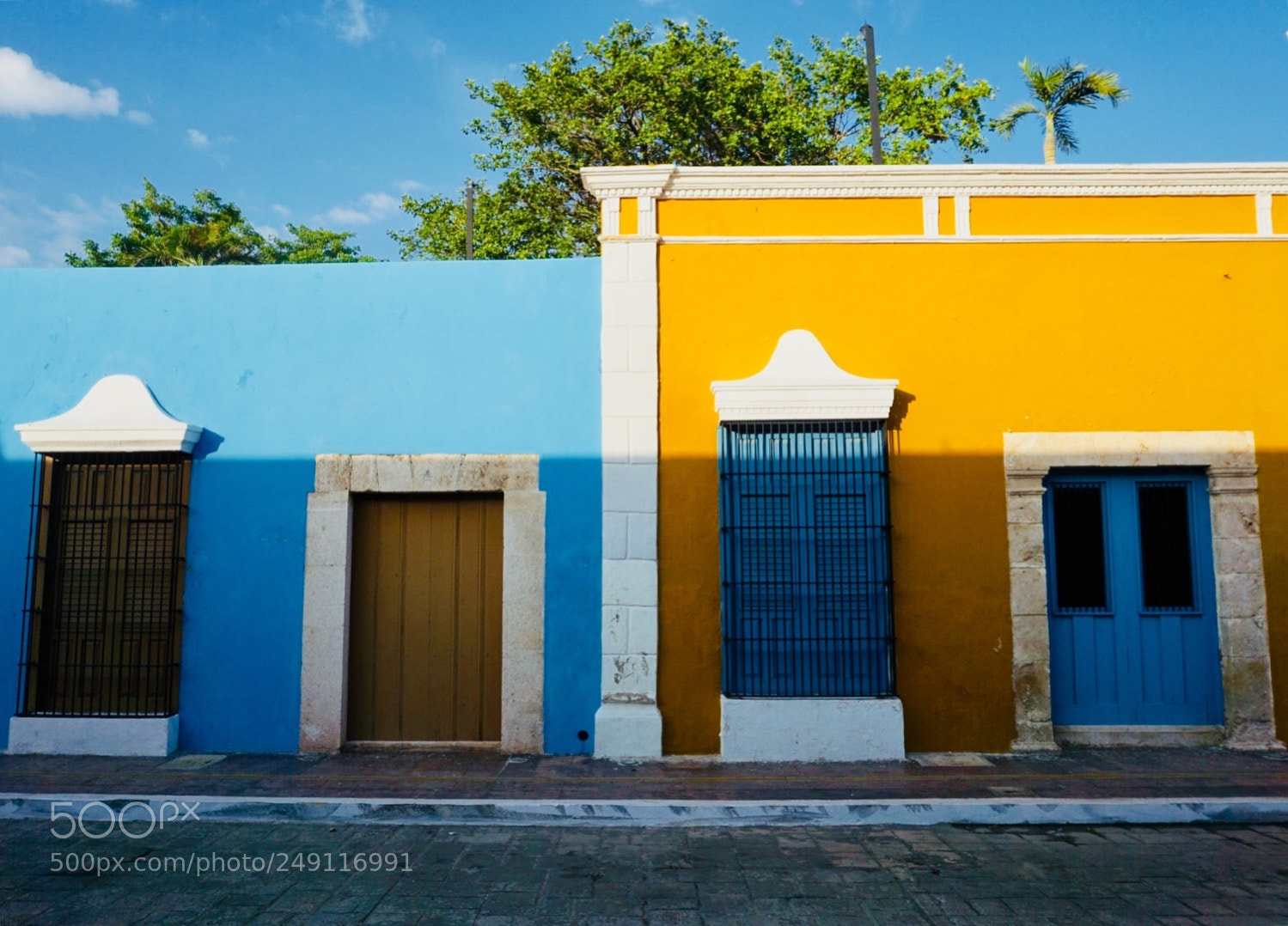 Sony a6000 sample photo. Campeche’s colours photography