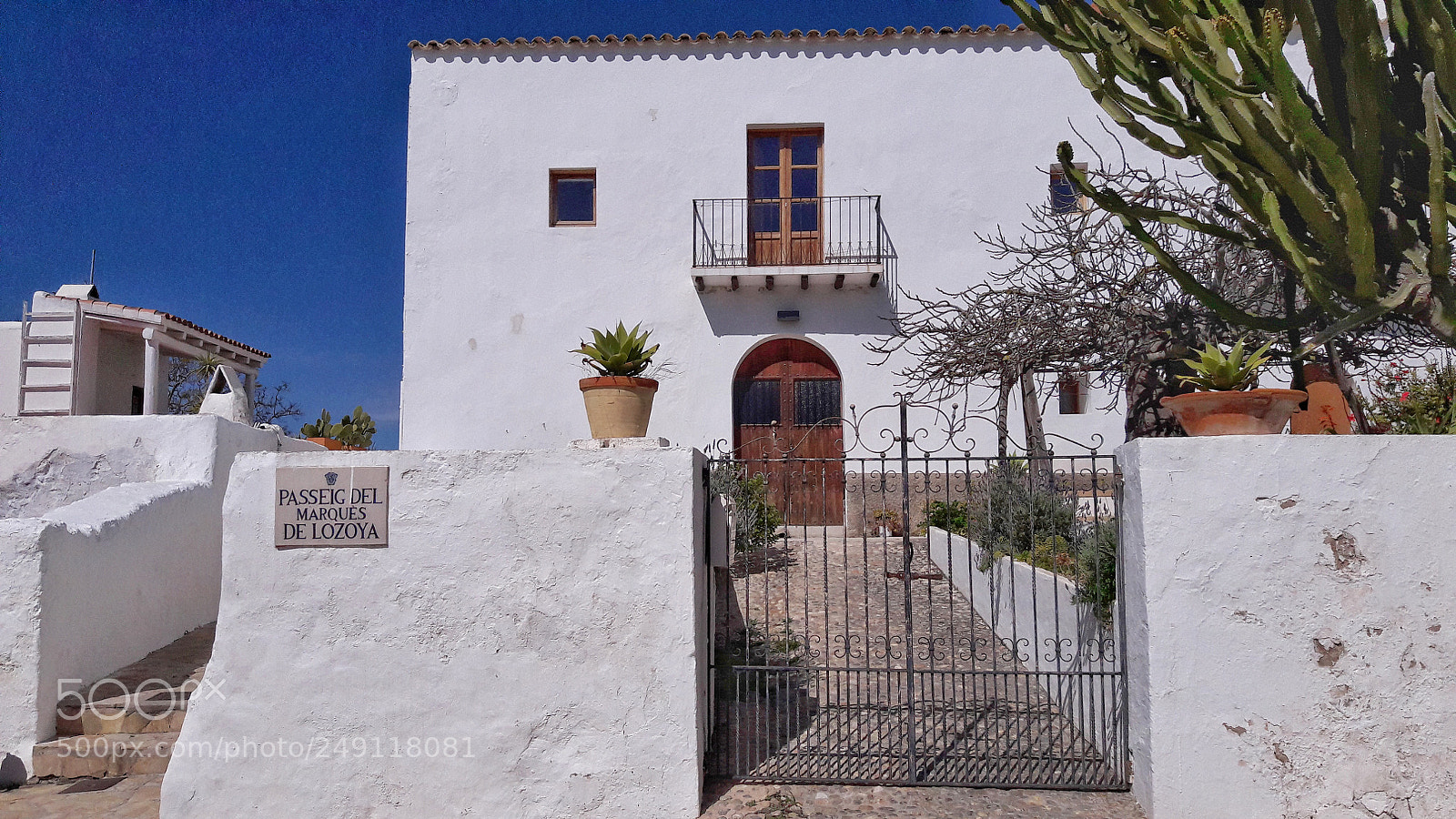 Samsung Galaxy A5(2016) sample photo. Puig de missa photography
