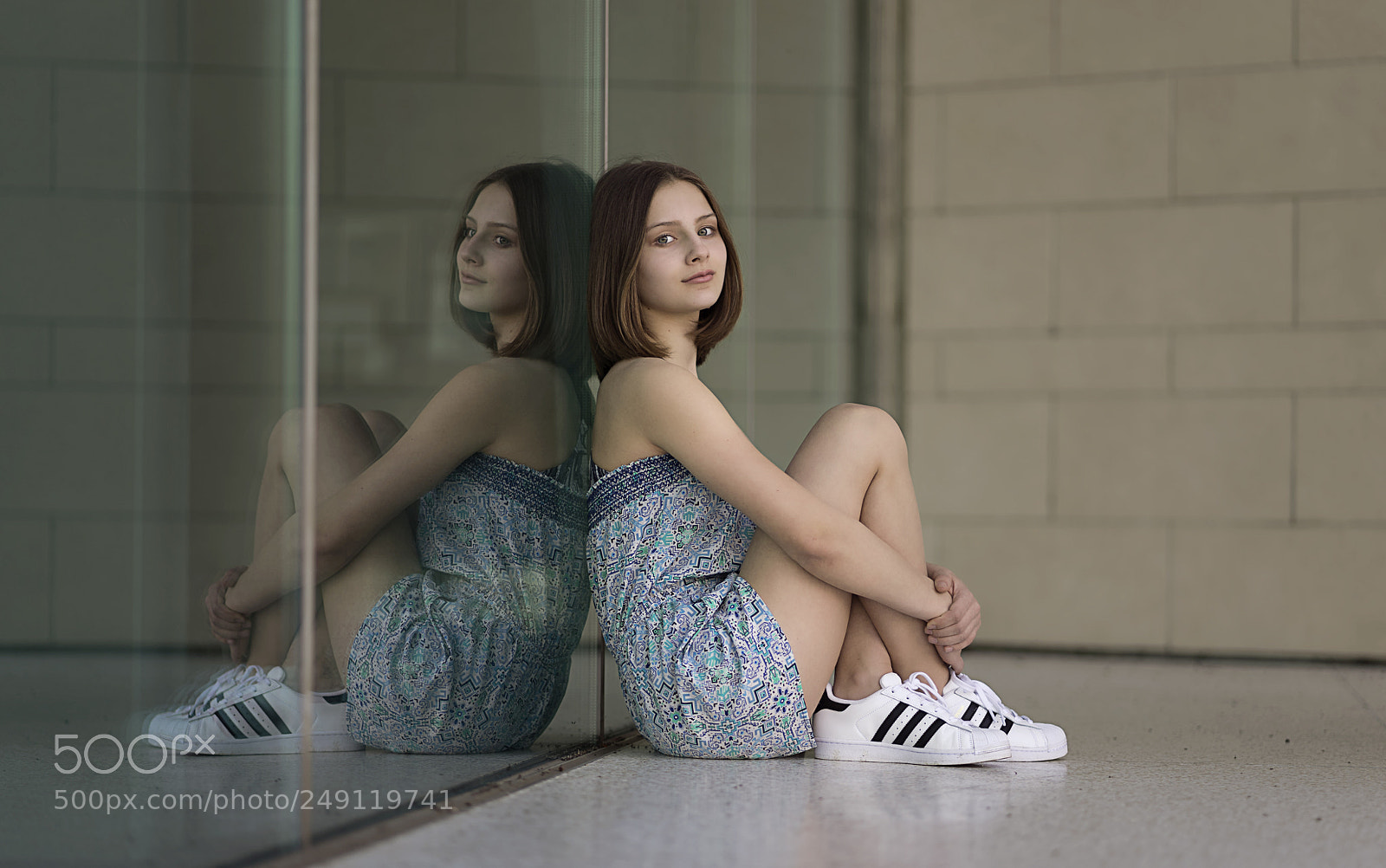 Sony a7 II sample photo. Teen reflection photography