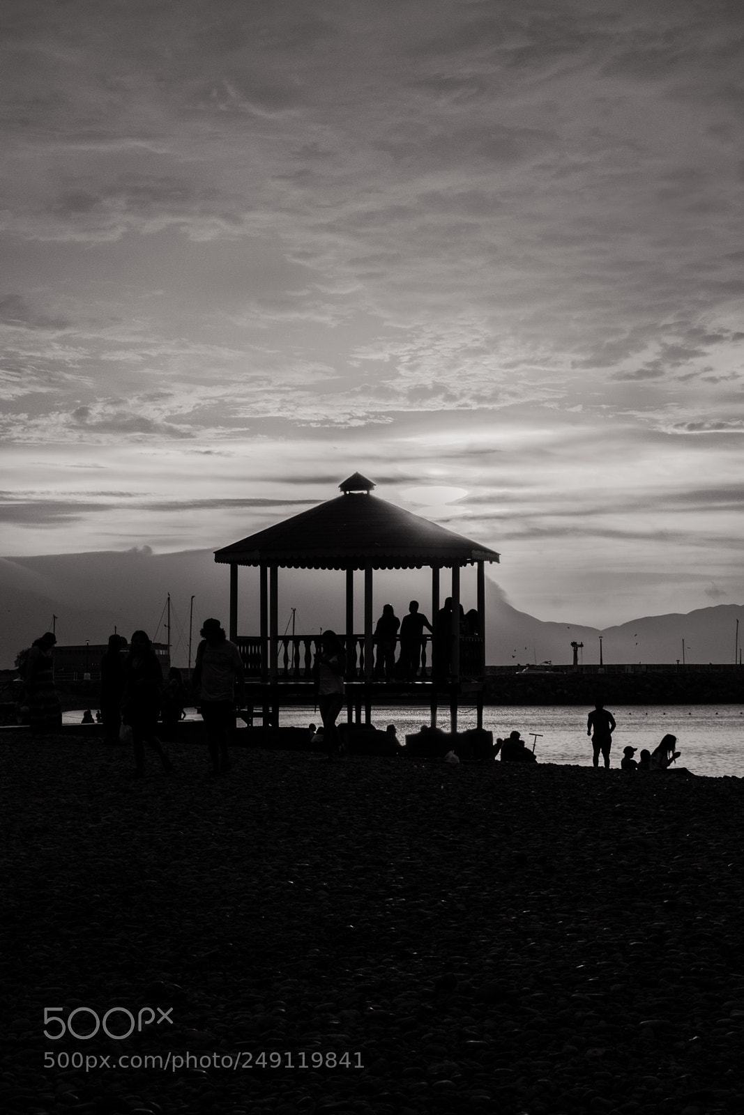 Nikon D5300 sample photo. Backlighting on the beach photography