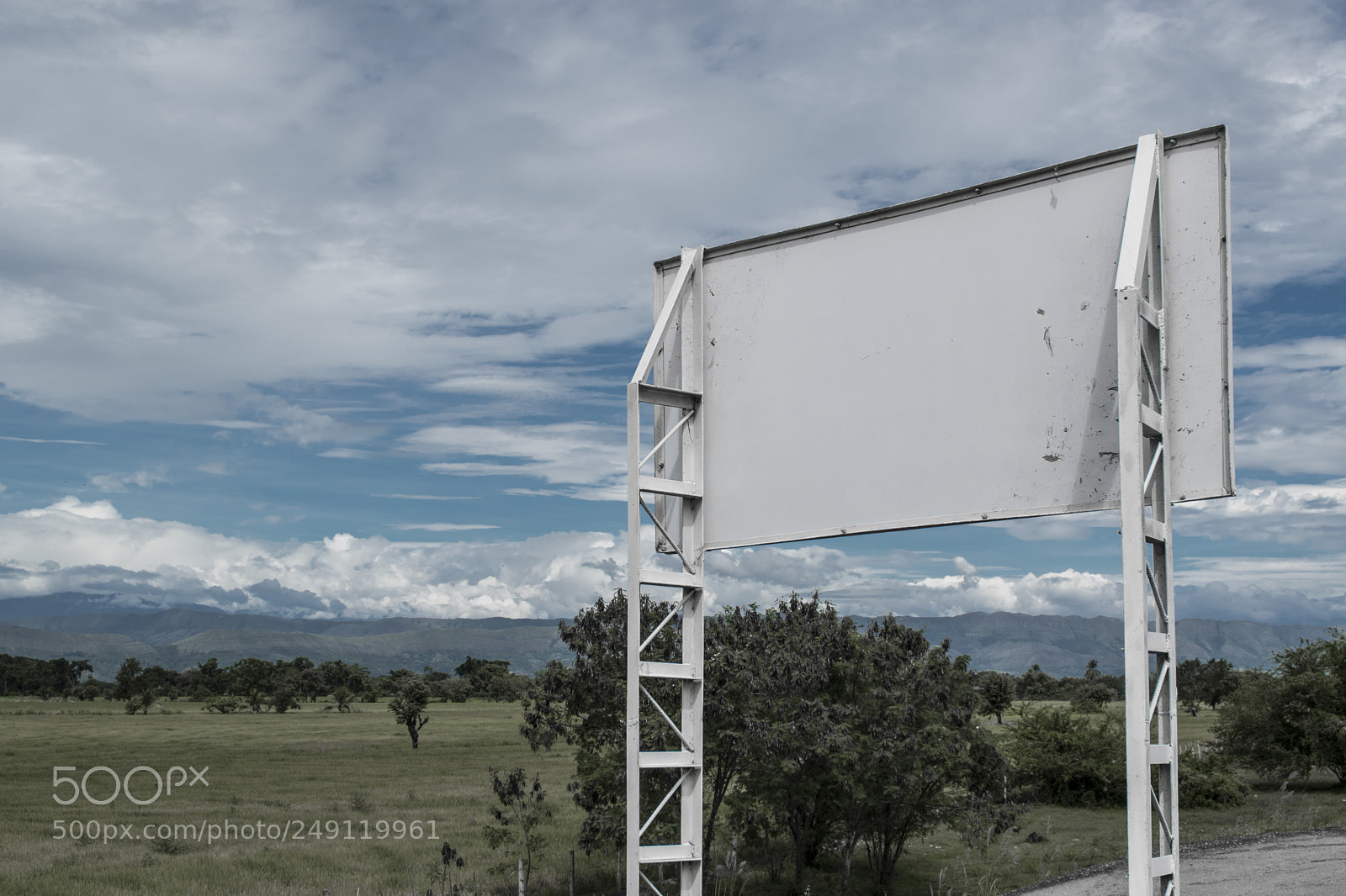 Nikon D5500 sample photo. Un anuncio por un photography