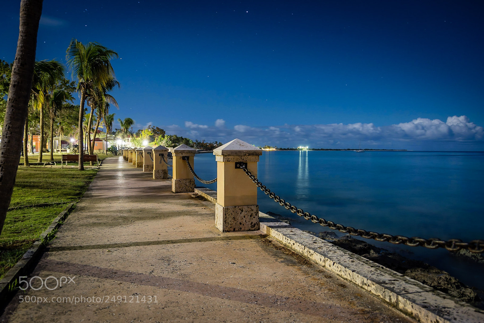 Pentax K-70 sample photo. Seaside nightwalk photography