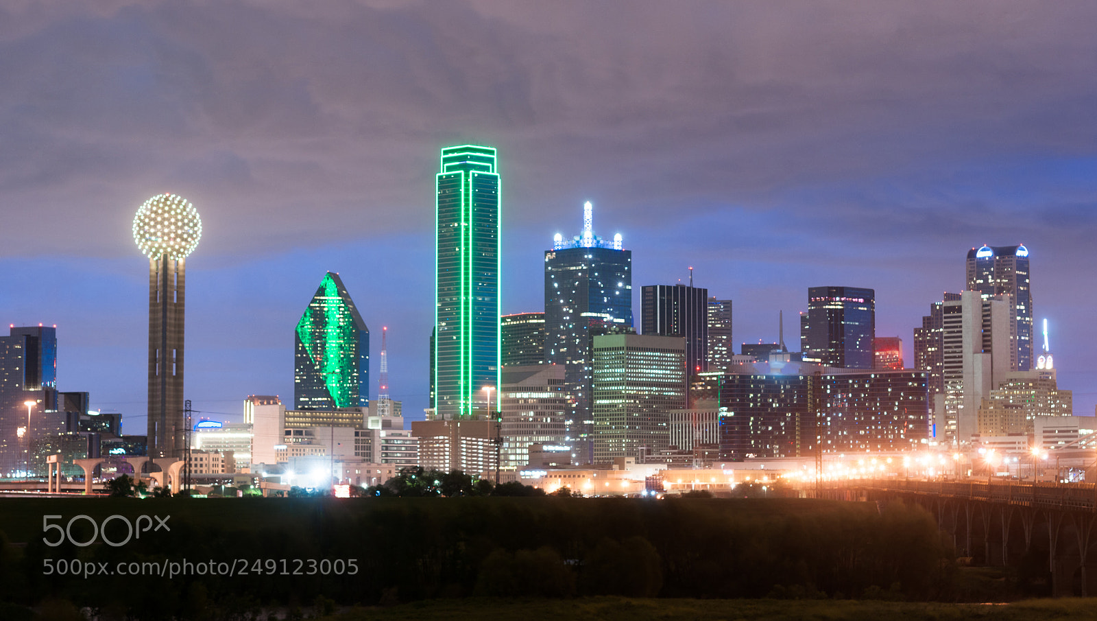 Sony Alpha DSLR-A900 sample photo. Downtown dallas skyline east photography
