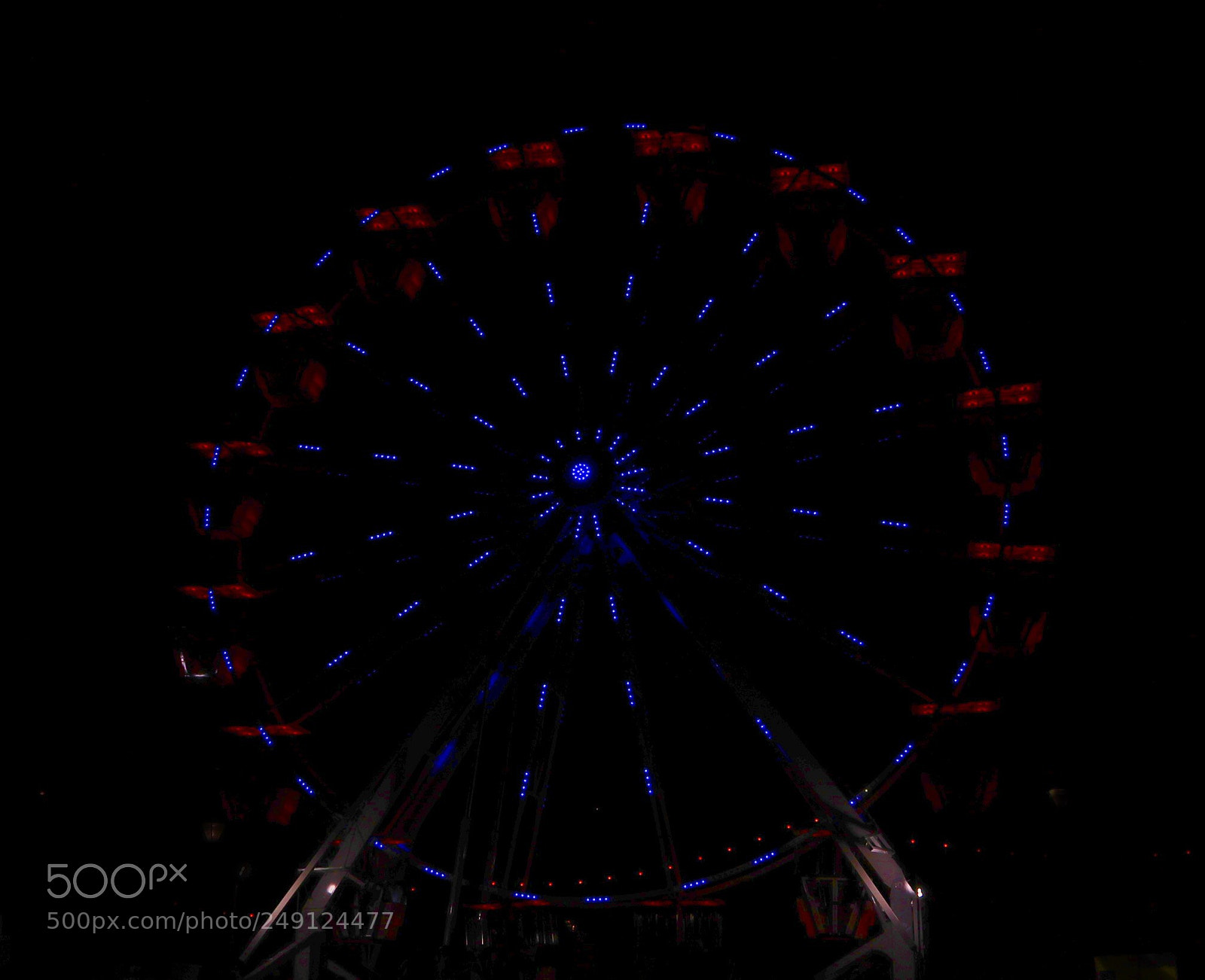 Canon EOS M6 sample photo. Wheel in the dark photography
