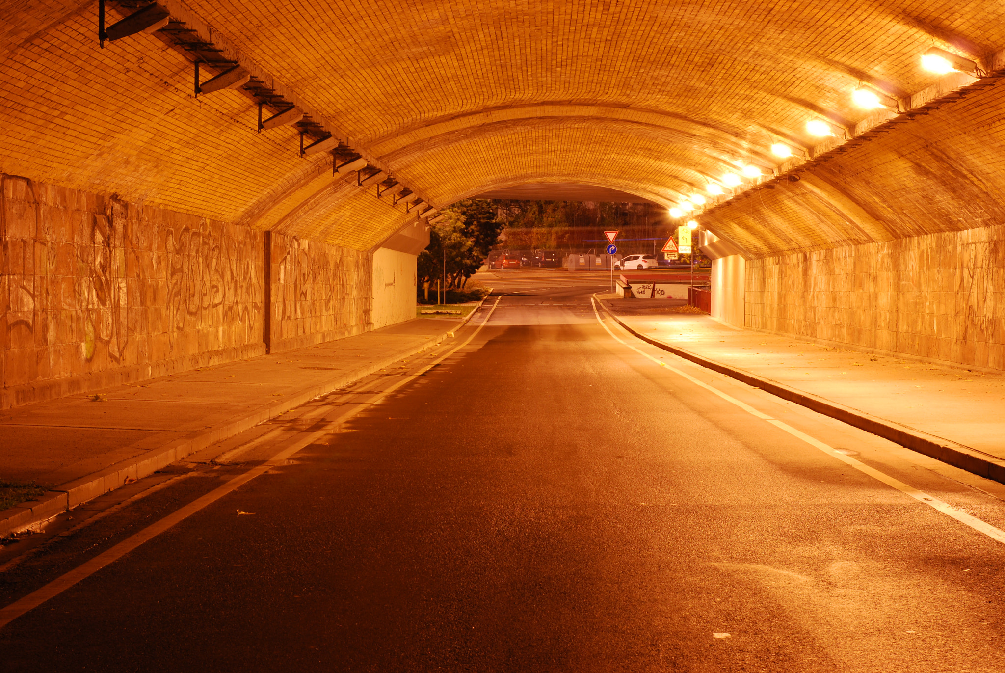 Nikon D60 + Nikon AF-S Nikkor 50mm F1.8G sample photo. The tunnel photography