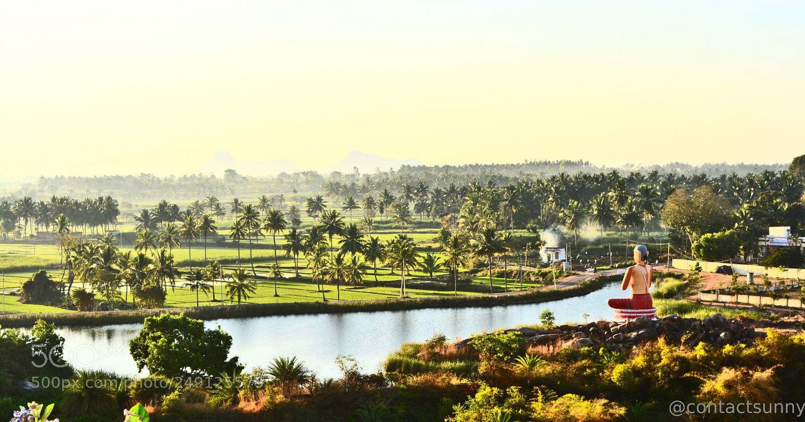 Nikon D5200 sample photo. Sunrise on a hill photography