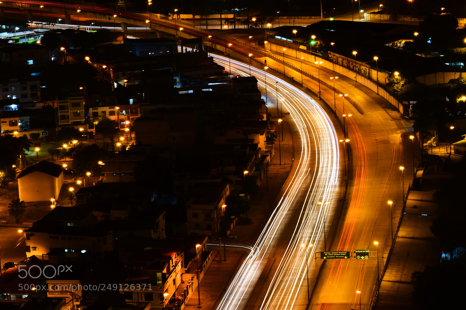 Nikon D5600 sample photo. Guayaquil at night! photography