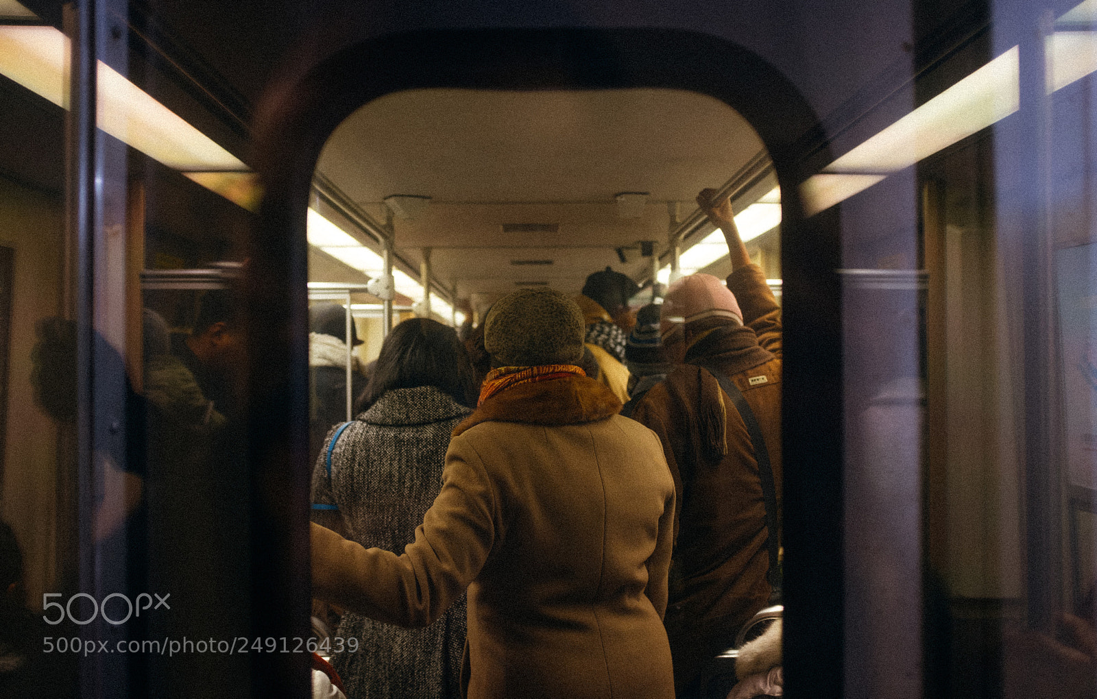 Fujifilm X100F sample photo. Rush hour photography