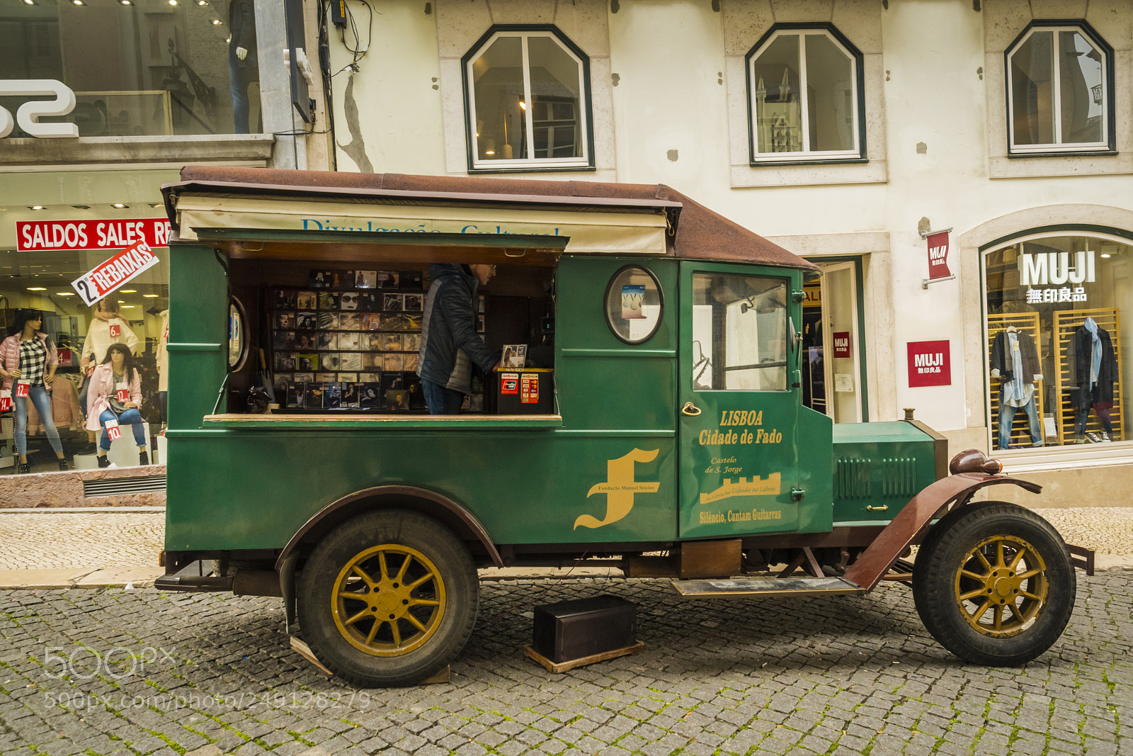 Nikon D500 sample photo. Lisbon portugal - february photography
