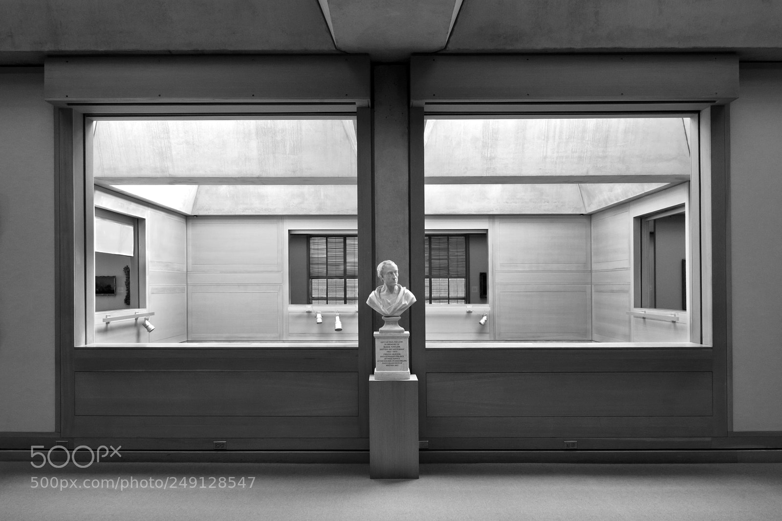 Nikon D700 sample photo. Yale center for british photography