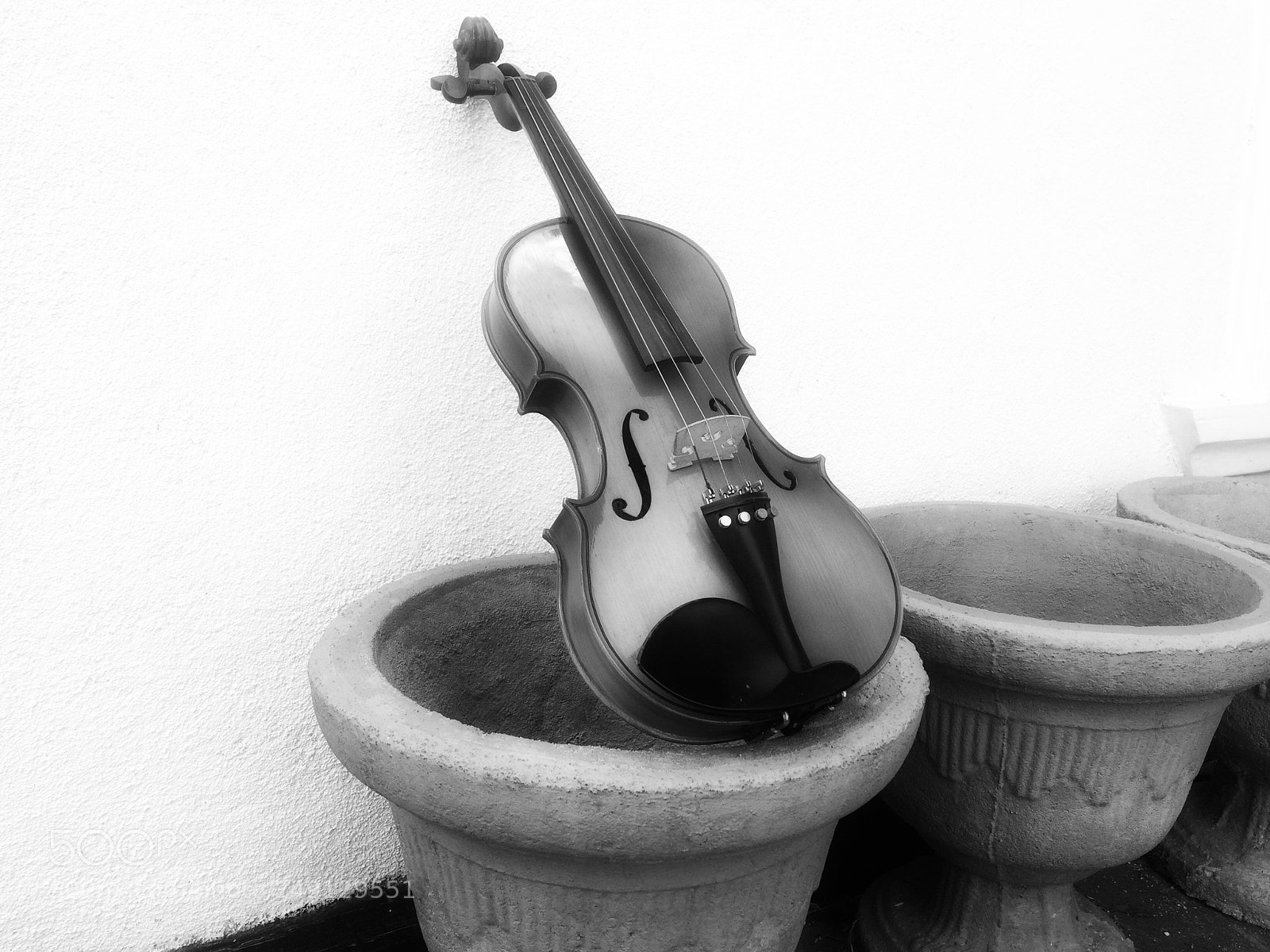 Apple iPhone 5s sample photo. Violin photography