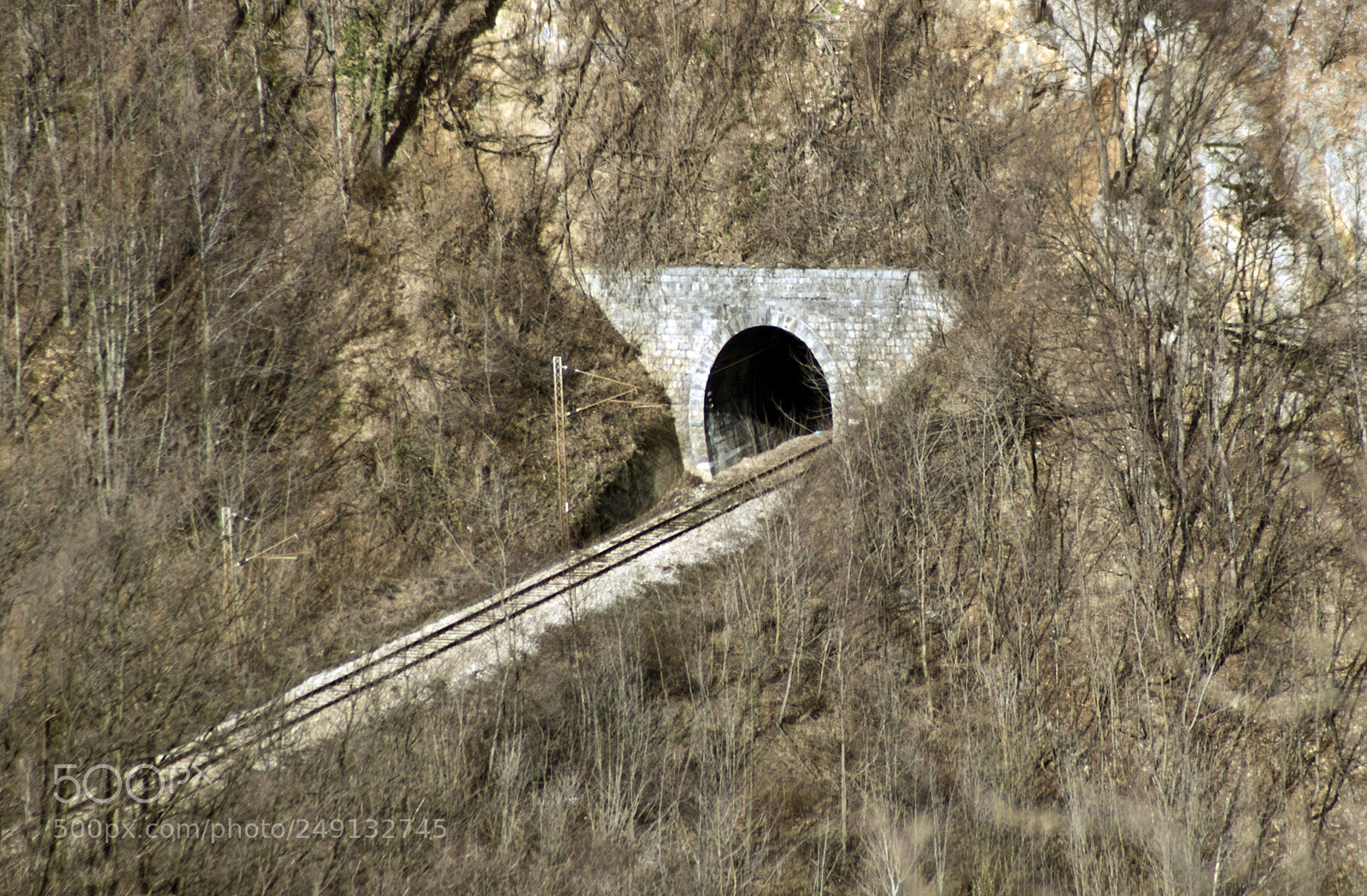Sony SLT-A33 sample photo. Railway tunnel photography