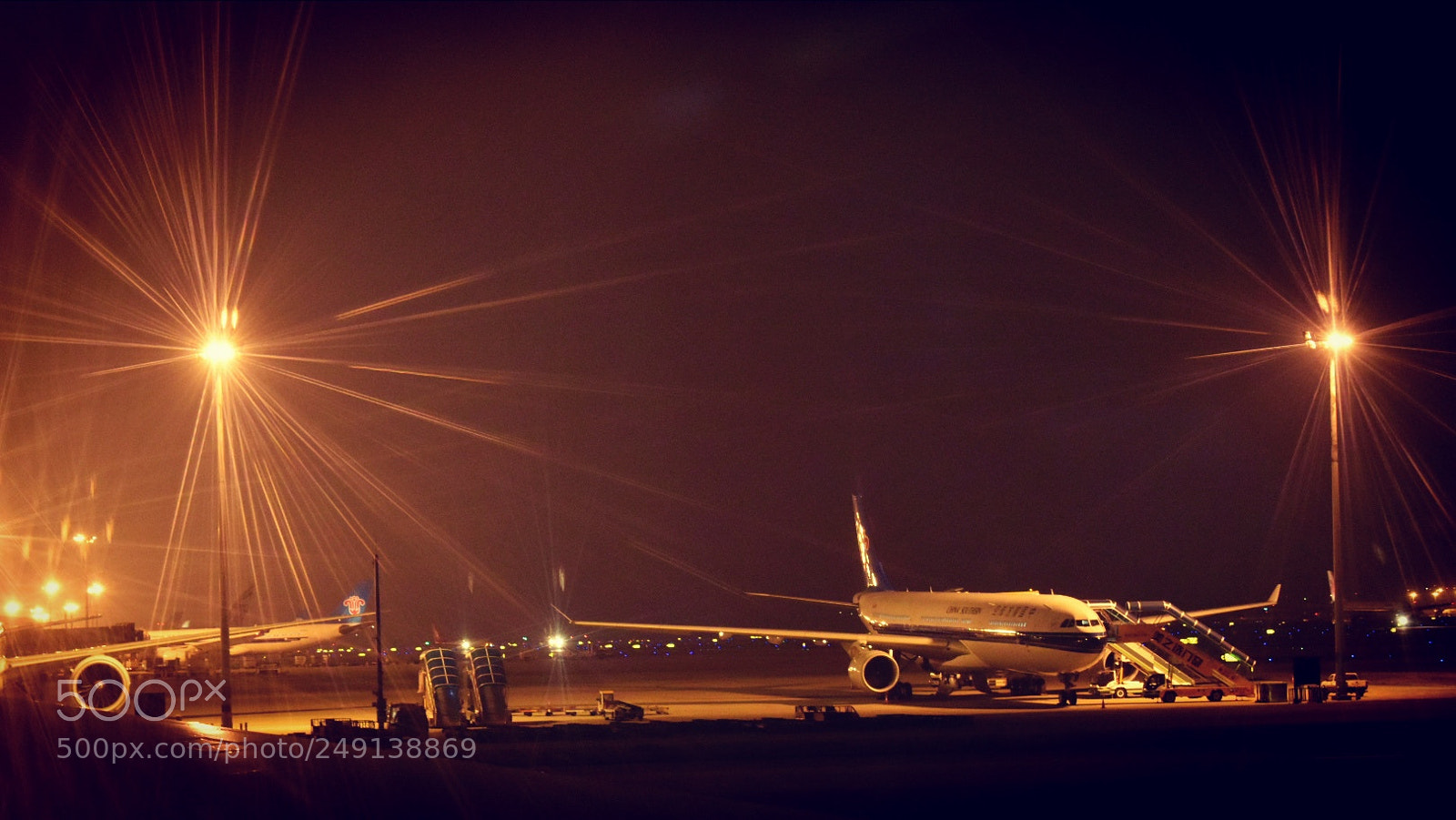 Nikon D5600 sample photo. Airplane photography