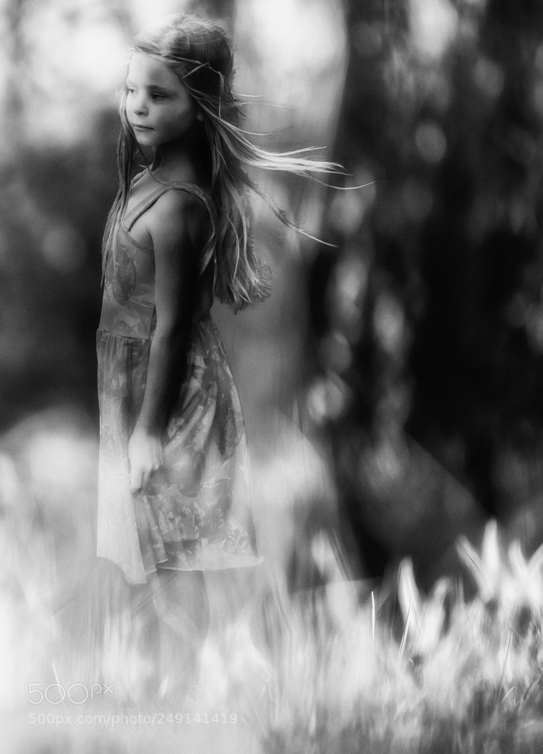 Canon EOS 5D Mark IV sample photo. She listened to the photography