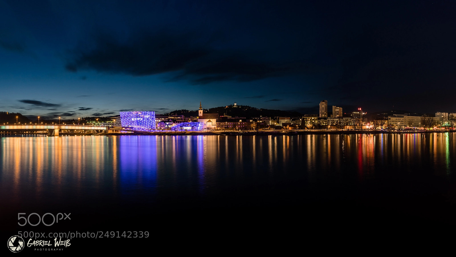 Sony a7R III sample photo. Linz at night photography