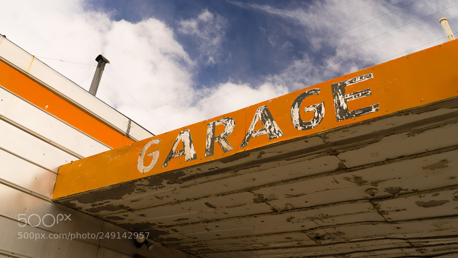 Sony a7 sample photo. Old abandoned garage building photography