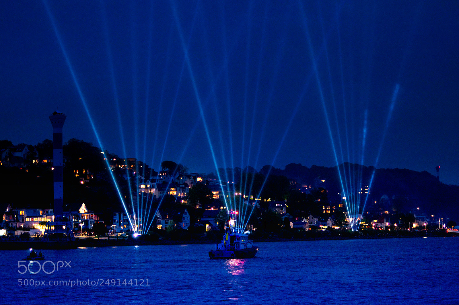 Sony SLT-A55 (SLT-A55V) sample photo. Hamburg blankenese by night photography
