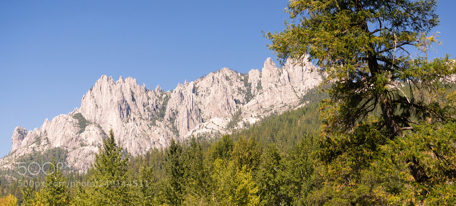 Sony a7 sample photo. Rock butte outcropping castle photography