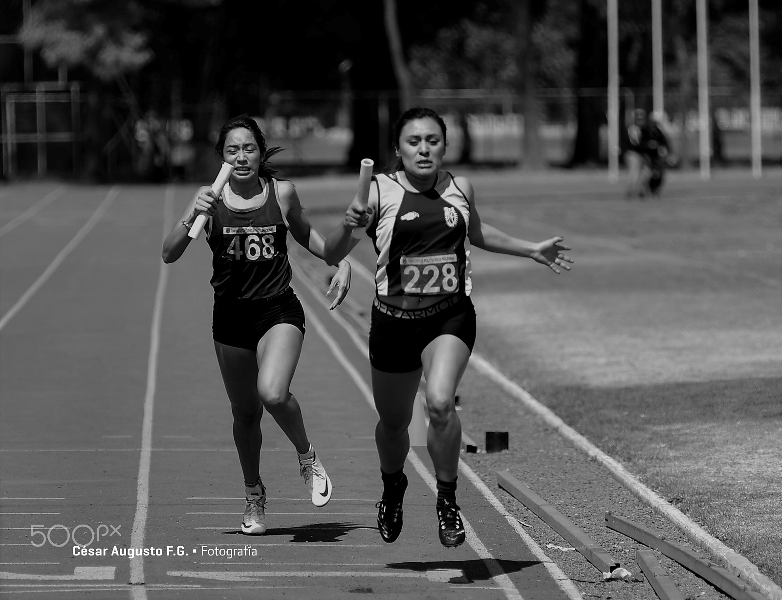 Nikon AF-Nikkor 80-200mm F2.8D ED sample photo. Tan sólo unos metros más photography