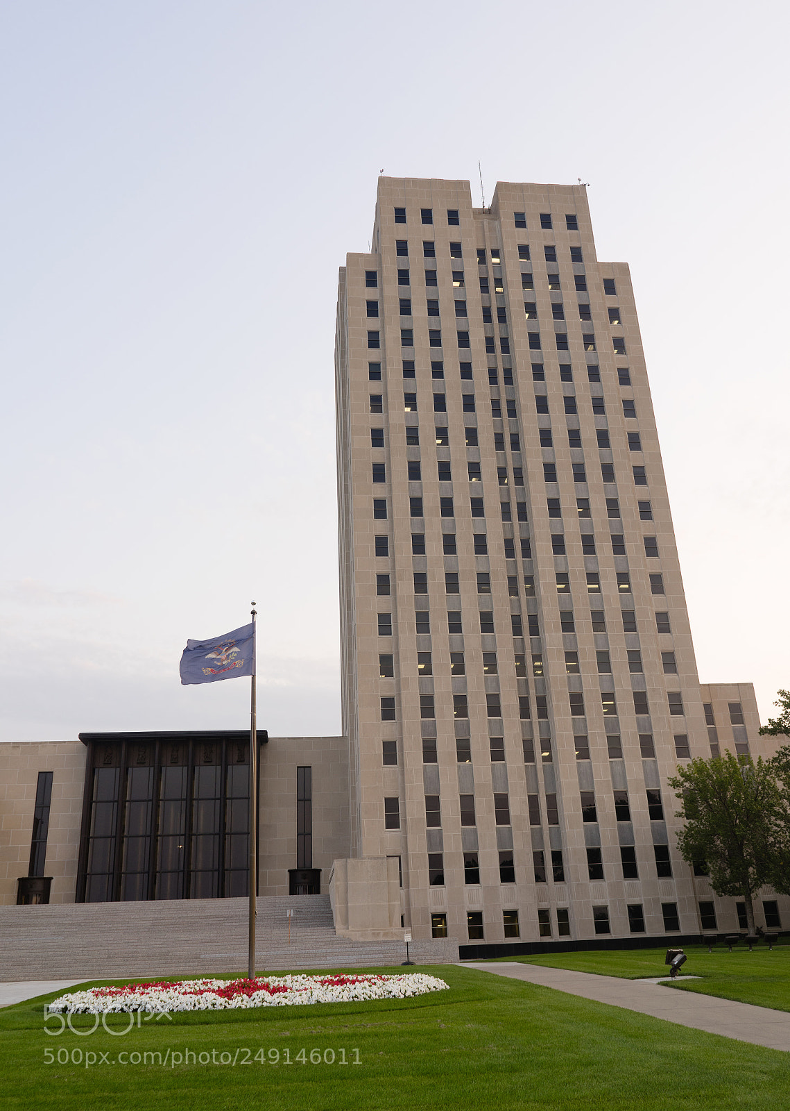 Sony a7 sample photo. State flag flies north photography