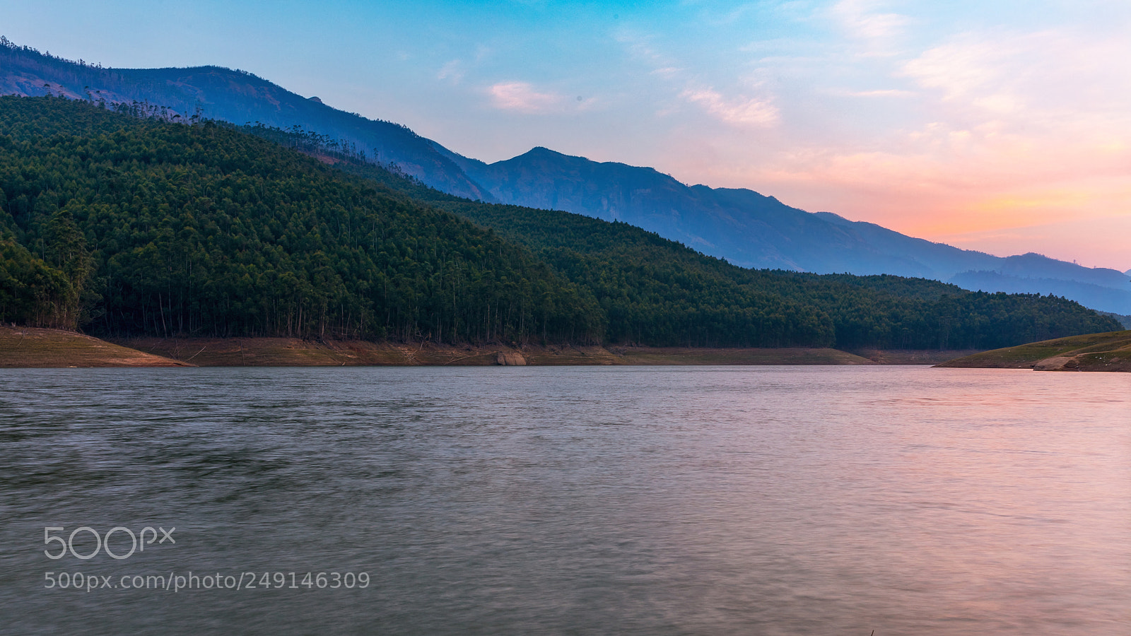 Canon EOS 5D Mark IV sample photo. Munnar echo point photography