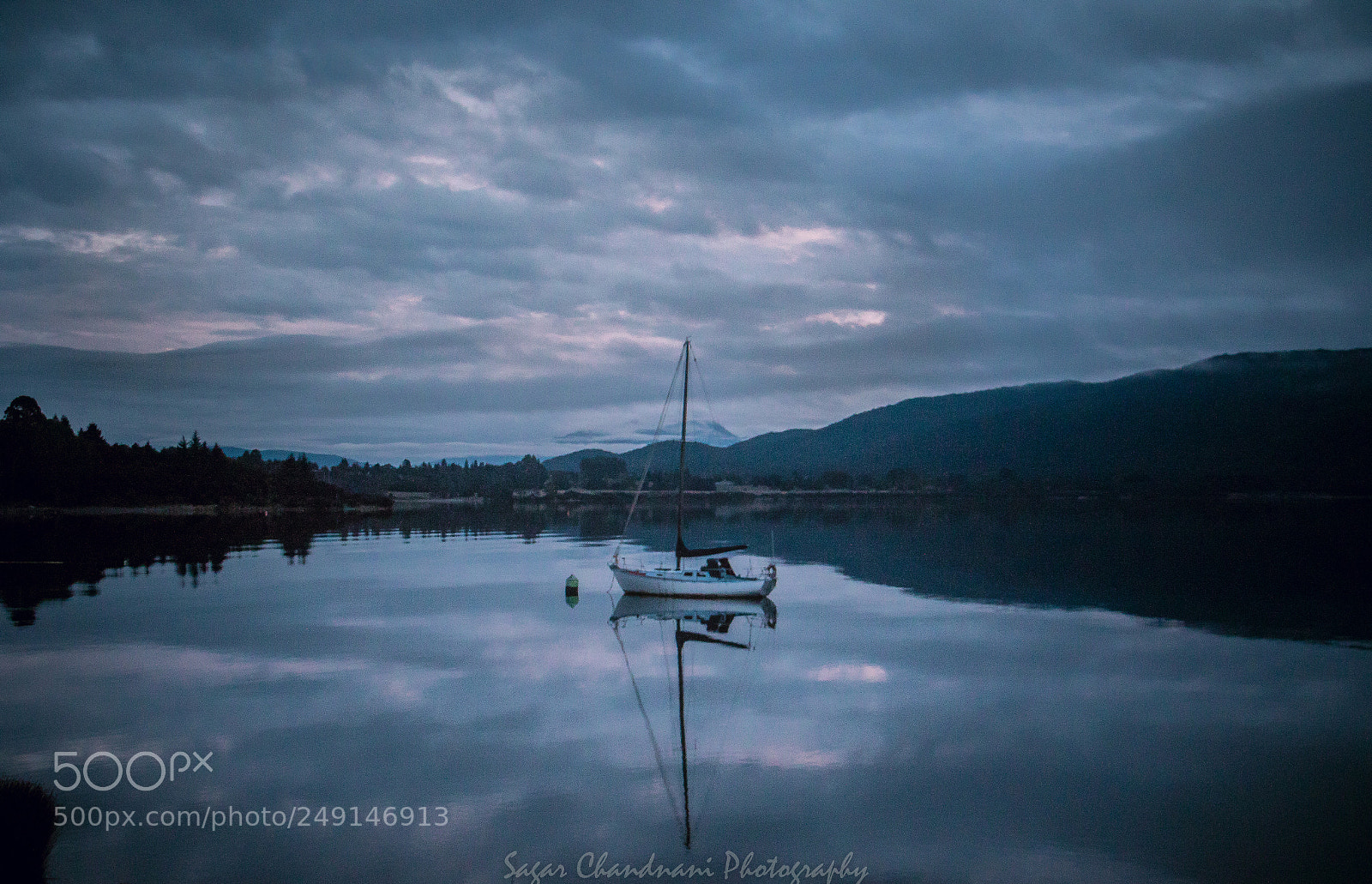 Canon EOS 7D Mark II sample photo. Docked boat photography