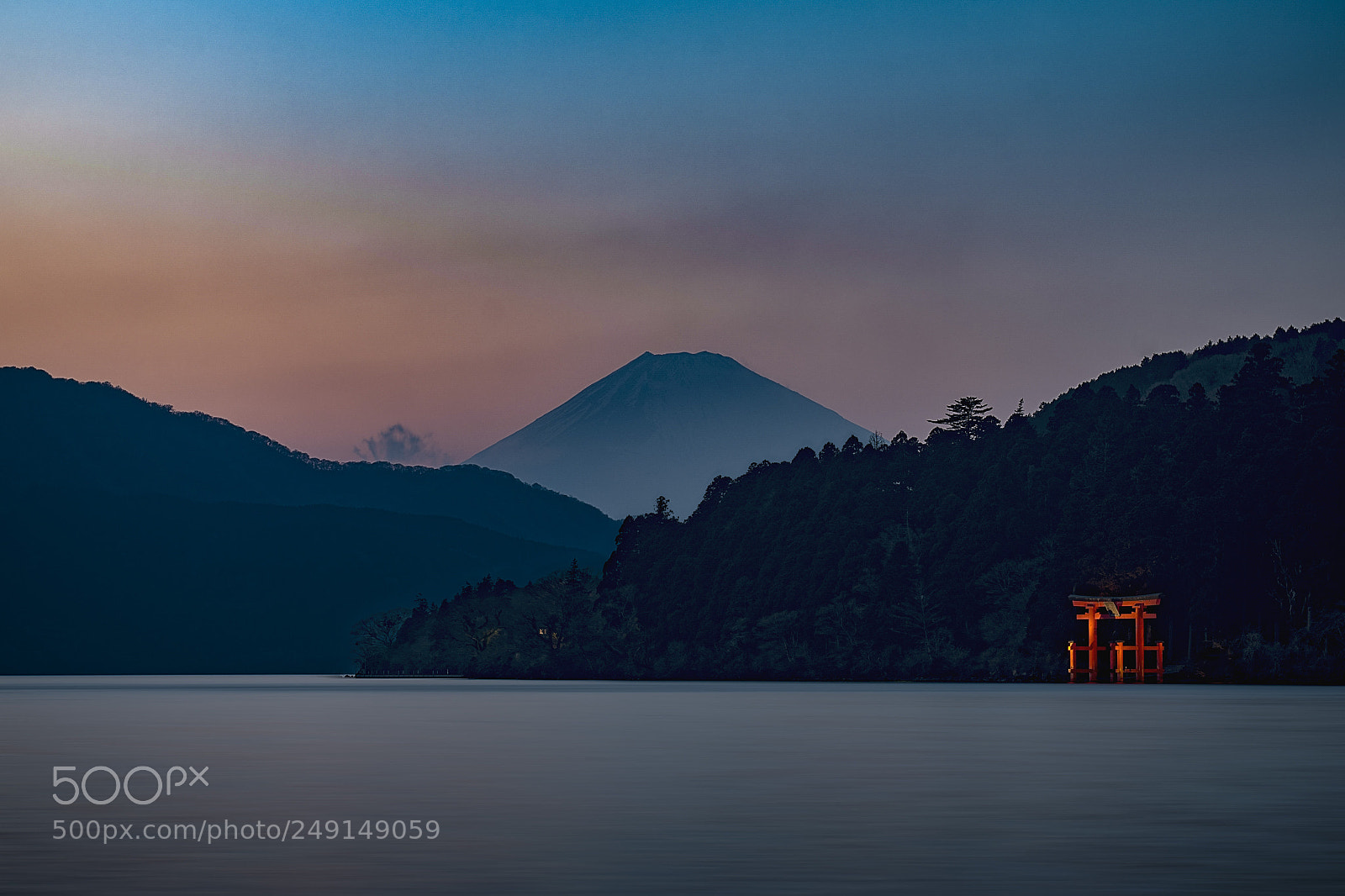 Nikon D500 sample photo. Hakone shrine peace torii photography