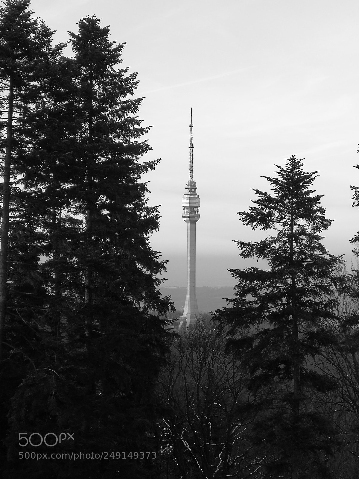 HUAWEI P10 Plus sample photo. Avala tower photography