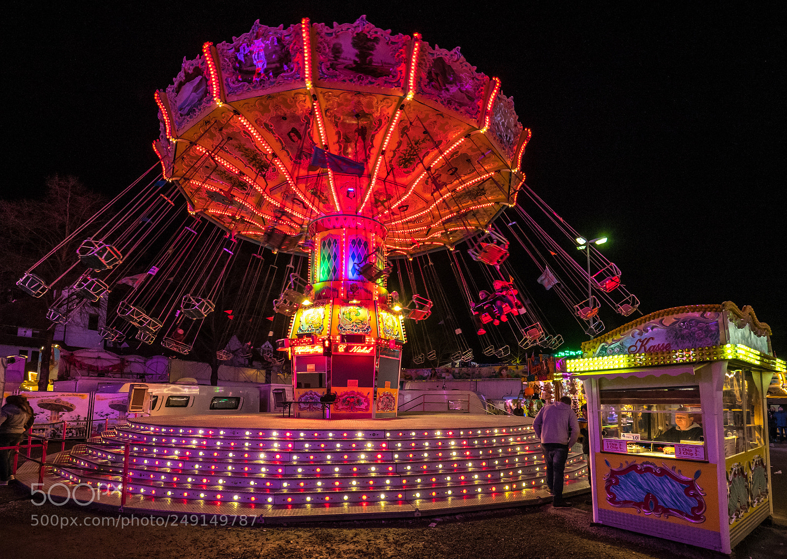 Olympus OM-D E-M1 Mark II sample photo. Mathaisemarkt - karussell #3 photography