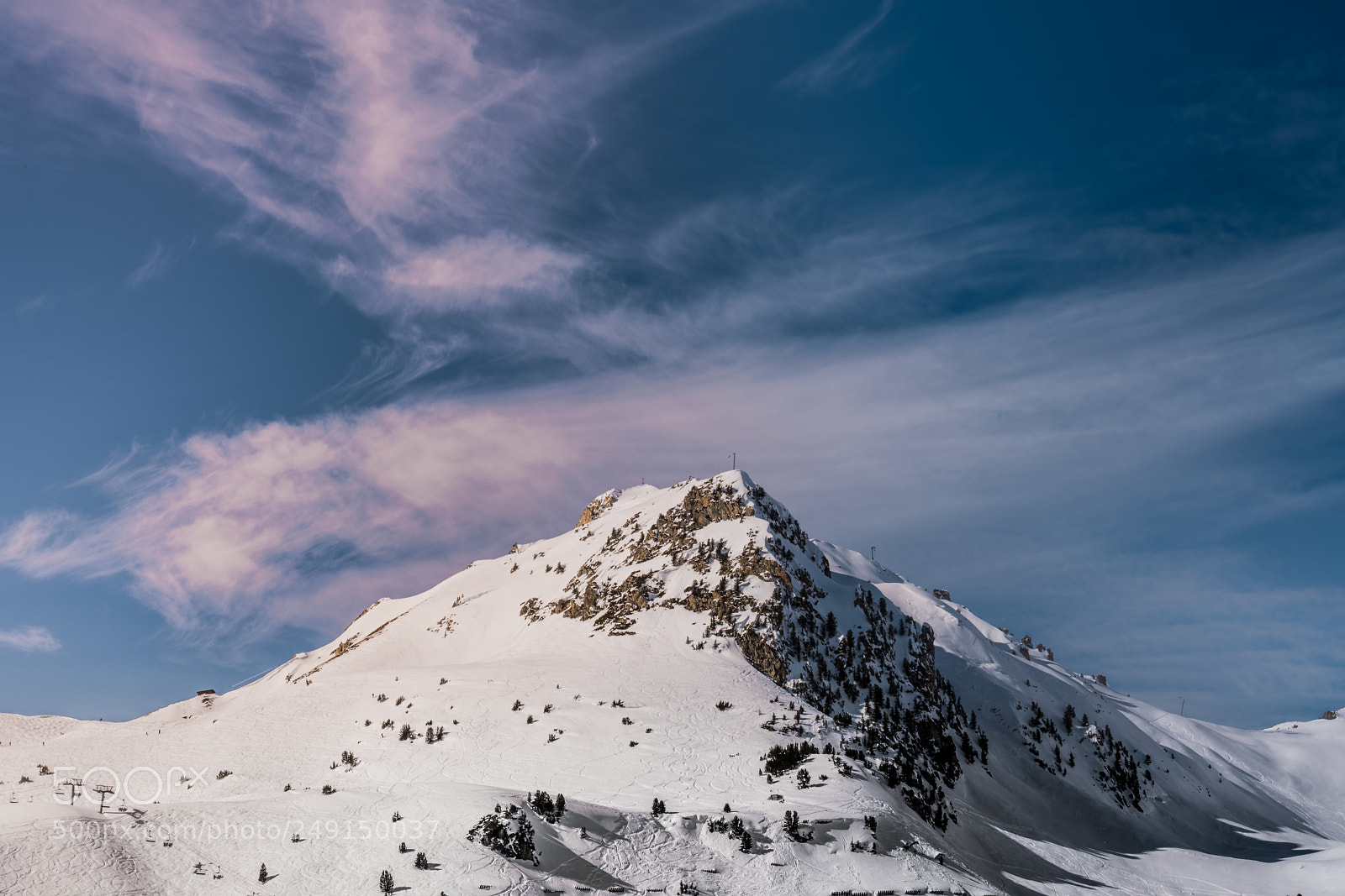 Sony a7R III sample photo. Lonely mountain - arc 1950 photography