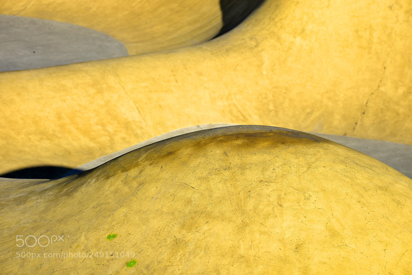 Nikon D7200 sample photo. Yellow lines with shadows photography